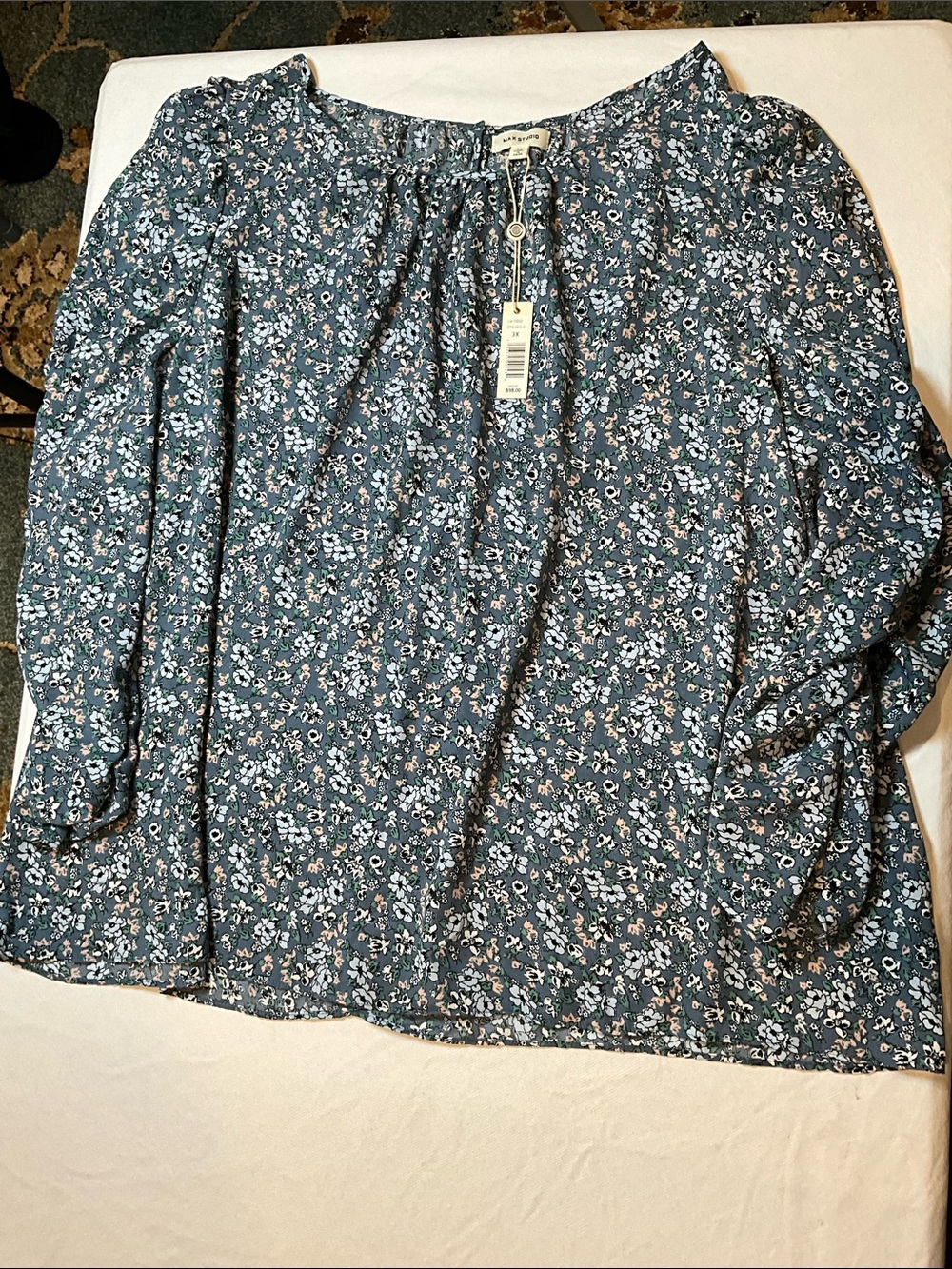 Max Studio Lightweight Boho Ruched Puff Long Sleeve Floral Blouse Size 3X - Picture 7 of 7